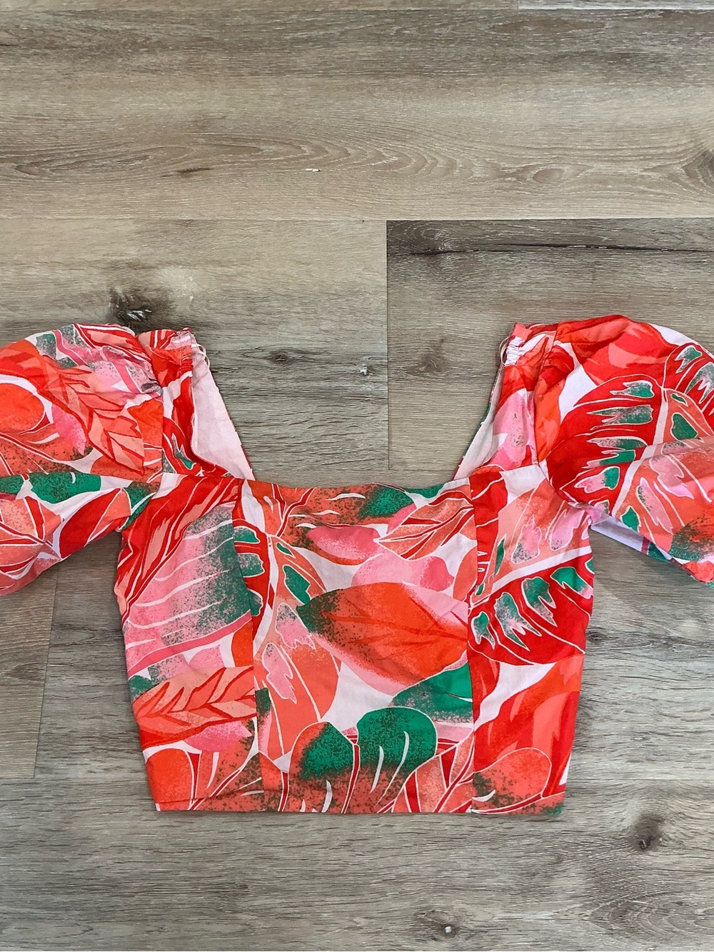 GB Gianni Bini Floral Puff-Sleeve Crop Tropical Leaves Beach Top